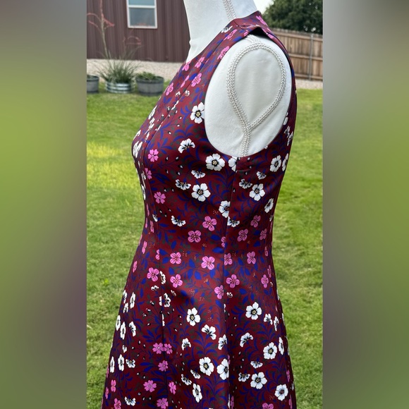 Cynthia Rowley sleeveless dress Size 4. Fitted bodice with flared skirt. - Picture 5 of 7